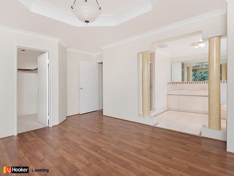 15 Glen Iris Drive, Jandakot WA 6164