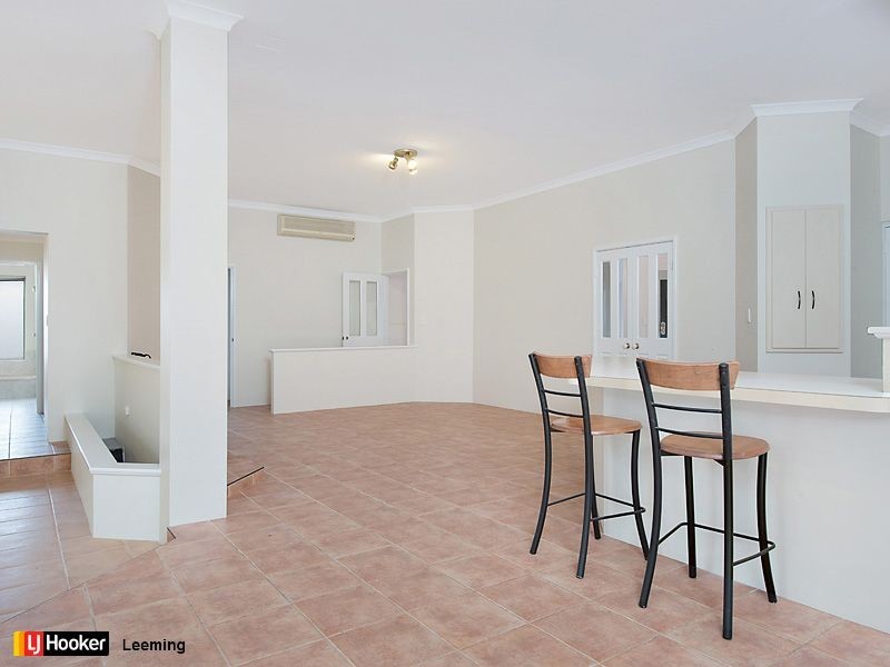 15 Glen Iris Drive, Jandakot WA 6164