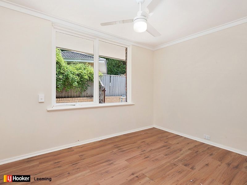 35 Abbott Way, Swan View WA 6056