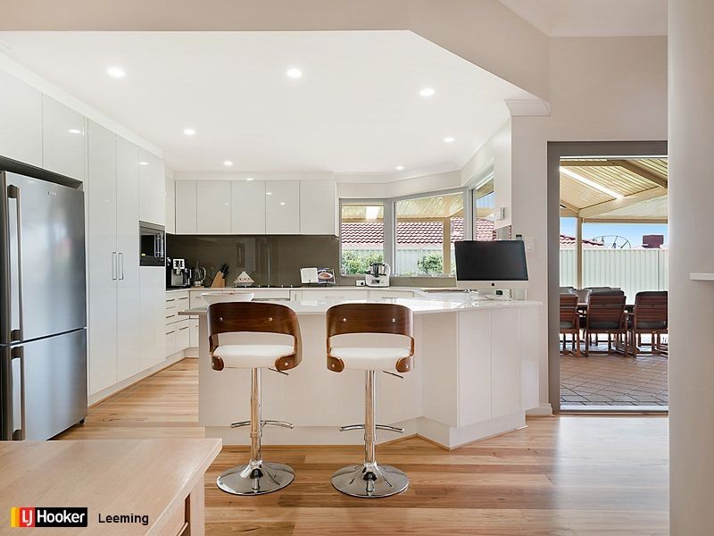 7 Greenlea Rise, Leeming WA 6149