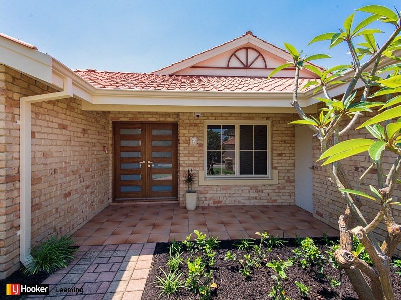 7 Greenlea Rise, Leeming WA 6149