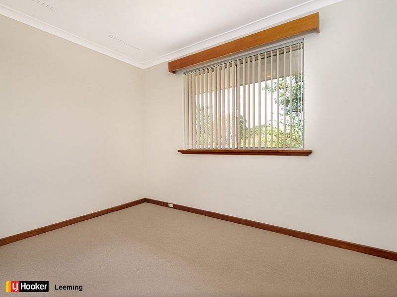 19 Gertrude Avenue, Champion Lakes WA 6111