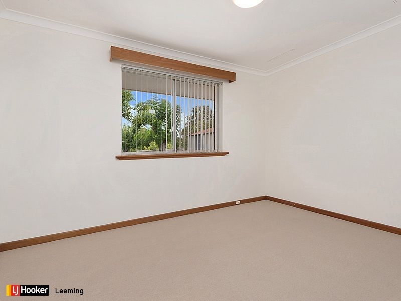 19 Gertrude Avenue, Champion Lakes WA 6111