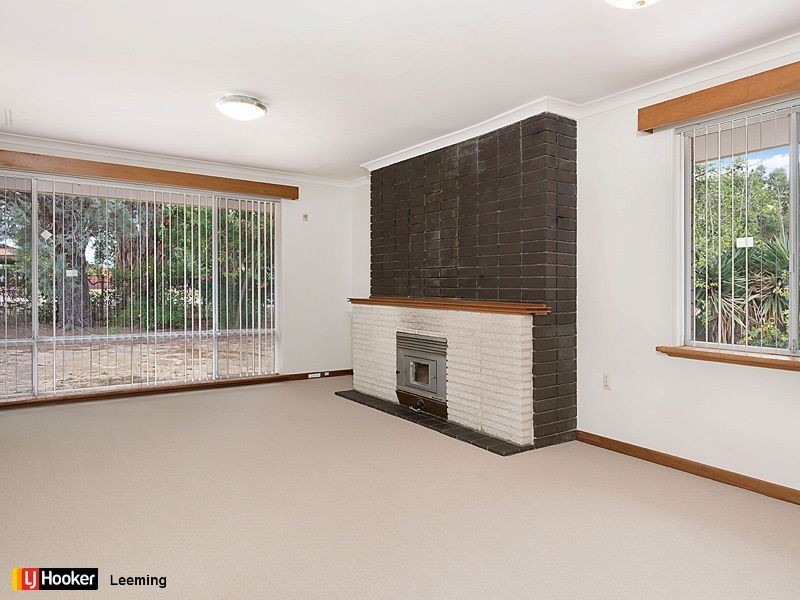 19 Gertrude Avenue, Champion Lakes WA 6111