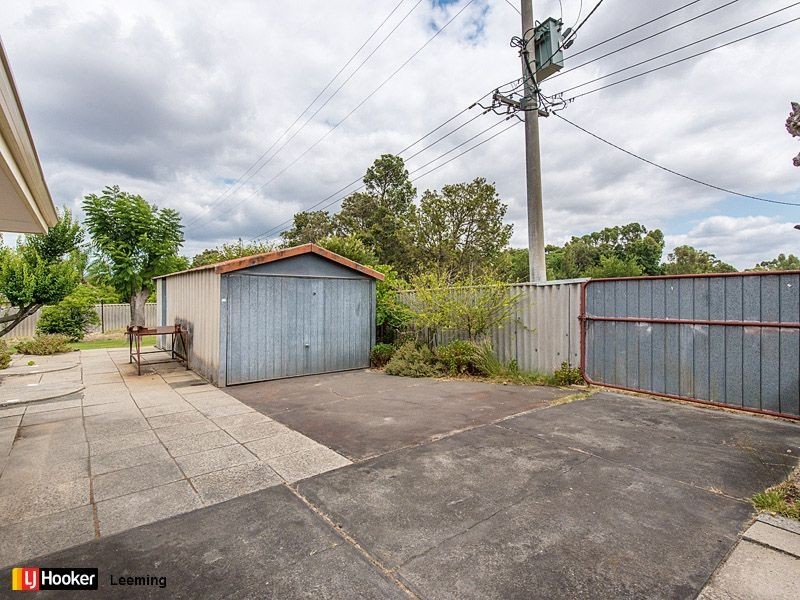 19 Gertrude Avenue, Champion Lakes WA 6111