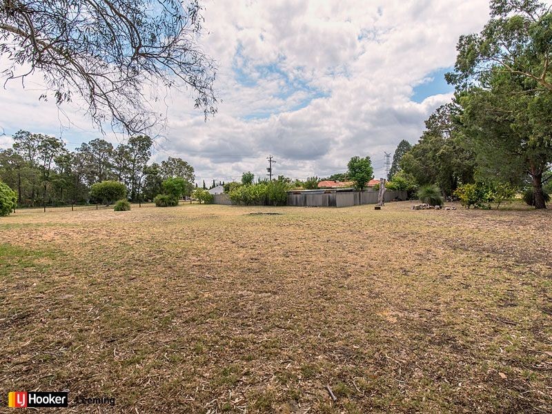 19 Gertrude Avenue, Champion Lakes WA 6111