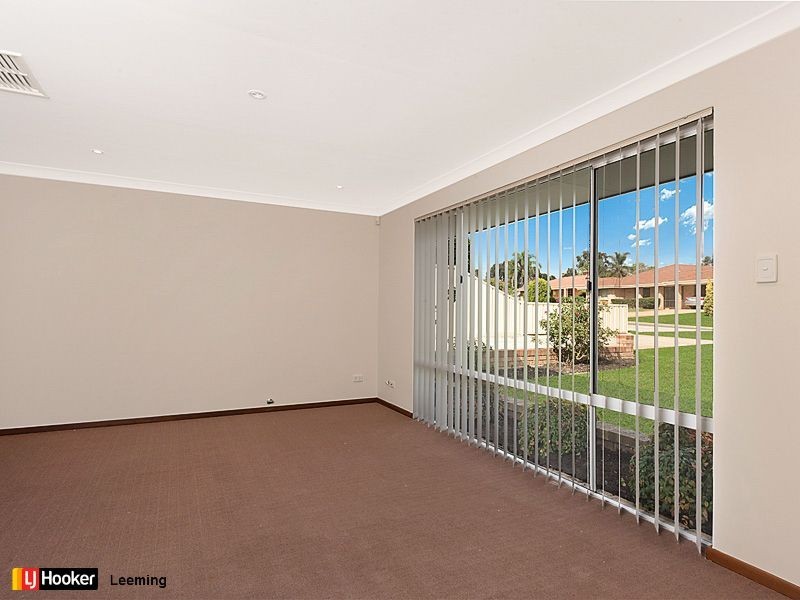 5 Sunshine Place, Bibra Lake WA 6163