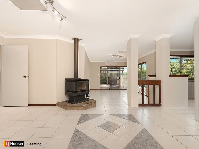 5 Sunshine Place, Bibra Lake WA 6163