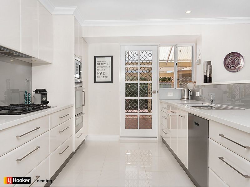 14 Sierra Chase, Leeming WA 6149