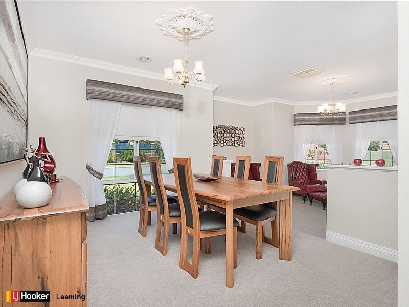 14 Sierra Chase, Leeming WA 6149