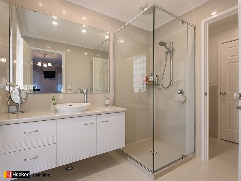 14 Sierra Chase, Leeming WA 6149