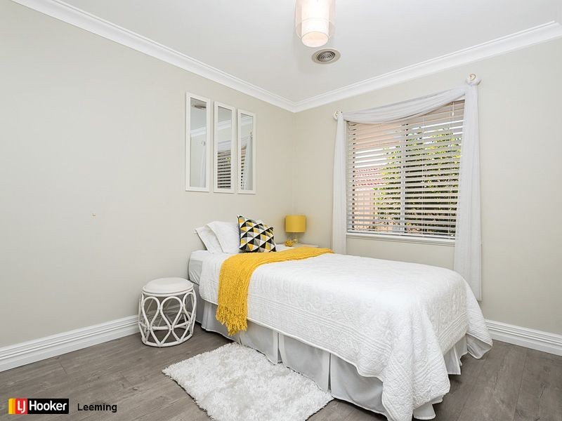 14 Sierra Chase, Leeming WA 6149