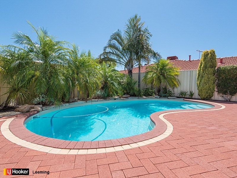 14 Sierra Chase, Leeming WA 6149
