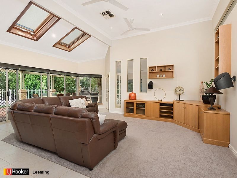 5 Cain Place, Leeming WA 6149