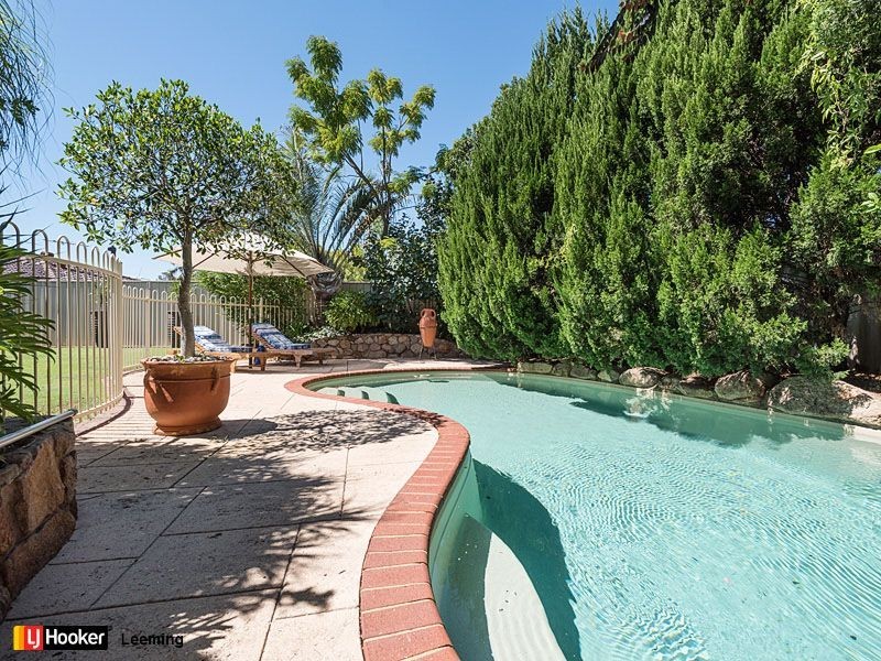 5 Cain Place, Leeming WA 6149