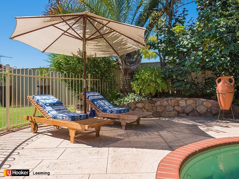 5 Cain Place, Leeming WA 6149