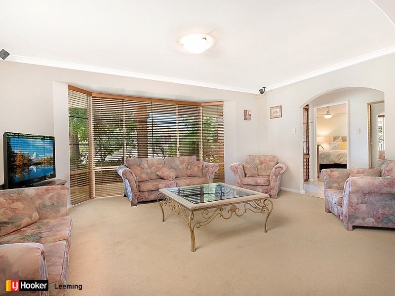 8 Sylvan Crescent, Leeming WA 6149