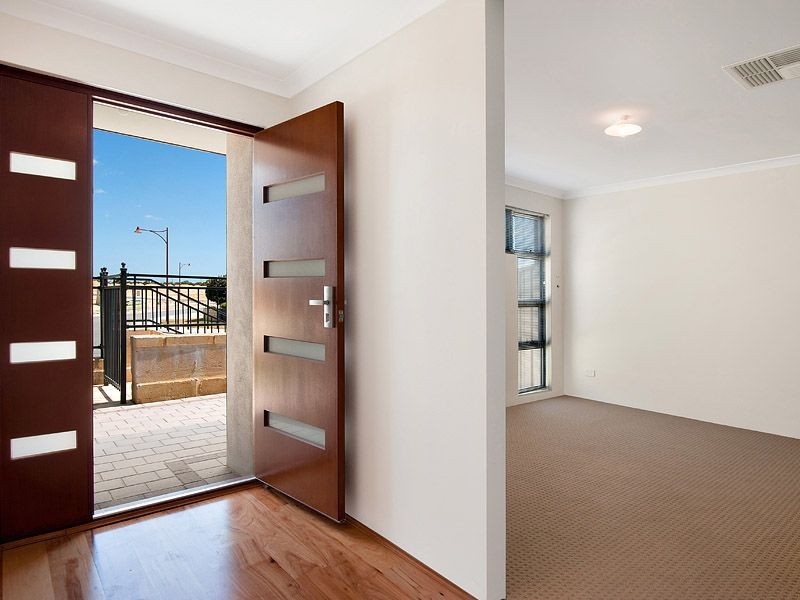 54 Holmes Street, Southern River WA 6110