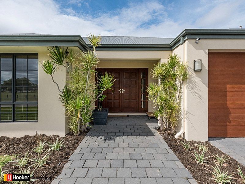 46 Oakhill Drive, Canning Vale WA 6155