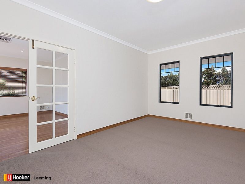 109B Kitchener Road, Alfred Cove WA 6154