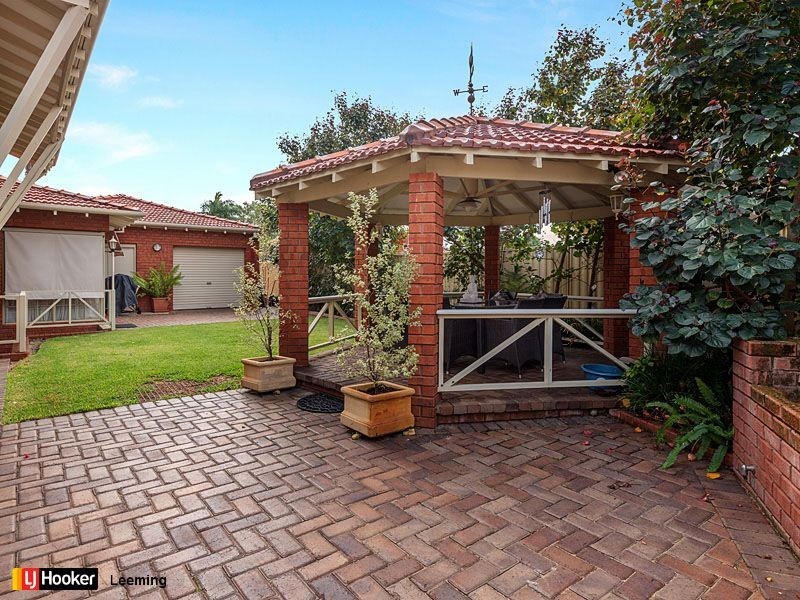 5 Wade Court, Leeming WA 6149