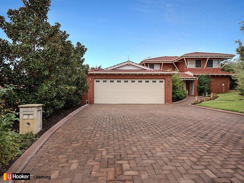 5 Wade Court, Leeming WA 6149
