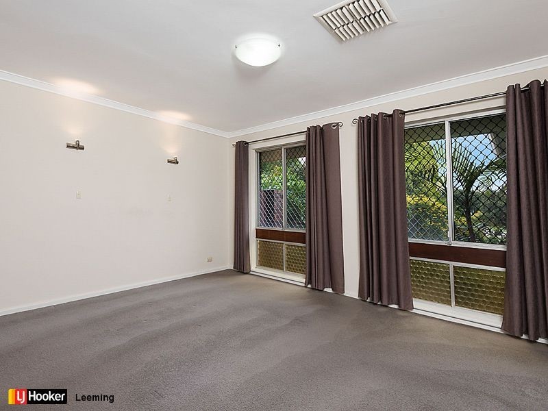 33 Mandora Way, Riverton WA 6148