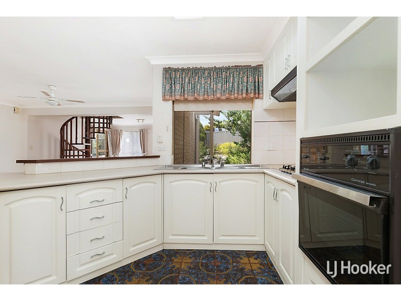 54 Beasley Road, Leeming WA 6149