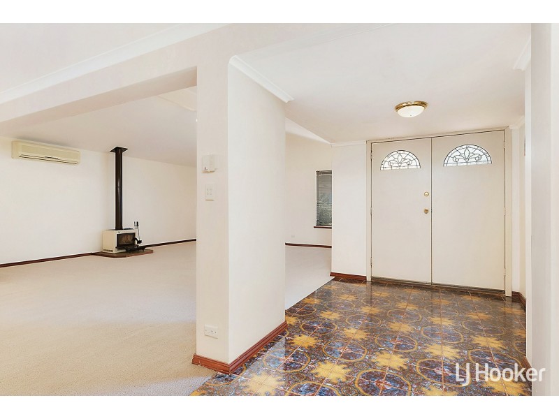 54 Beasley Road, Leeming WA 6149