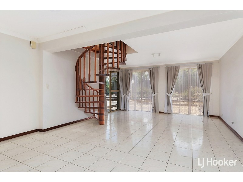 54 Beasley Road, Leeming WA 6149