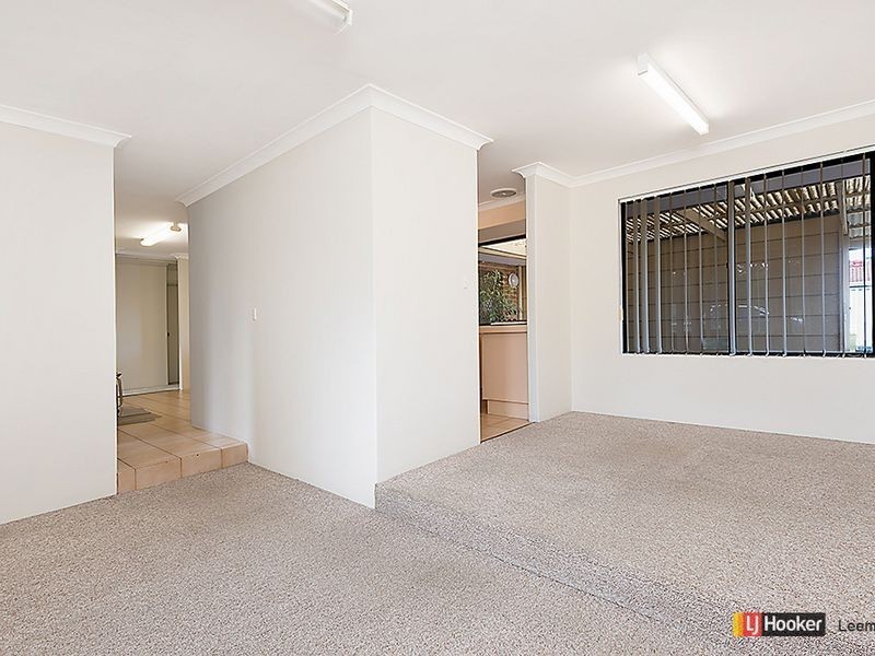 72 Farrington Road, Leeming WA 6149