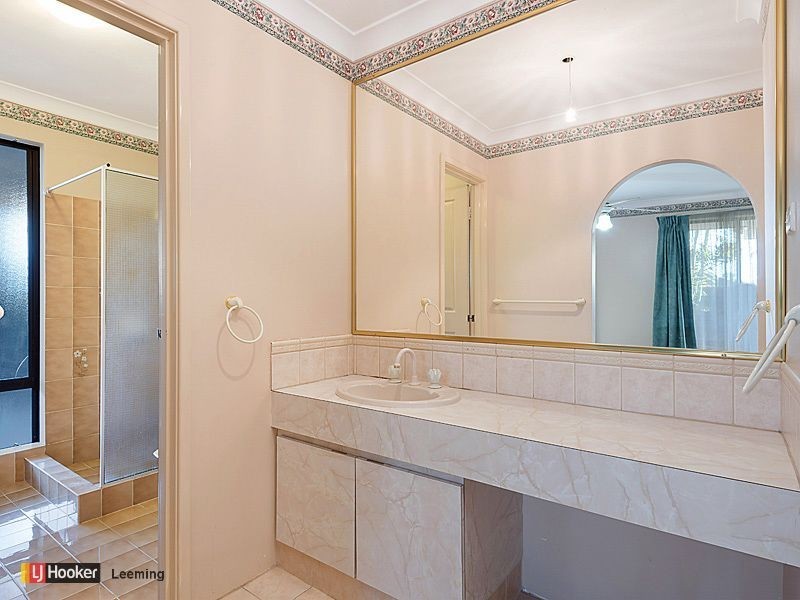 5 Calley Drive, Leeming WA 6149