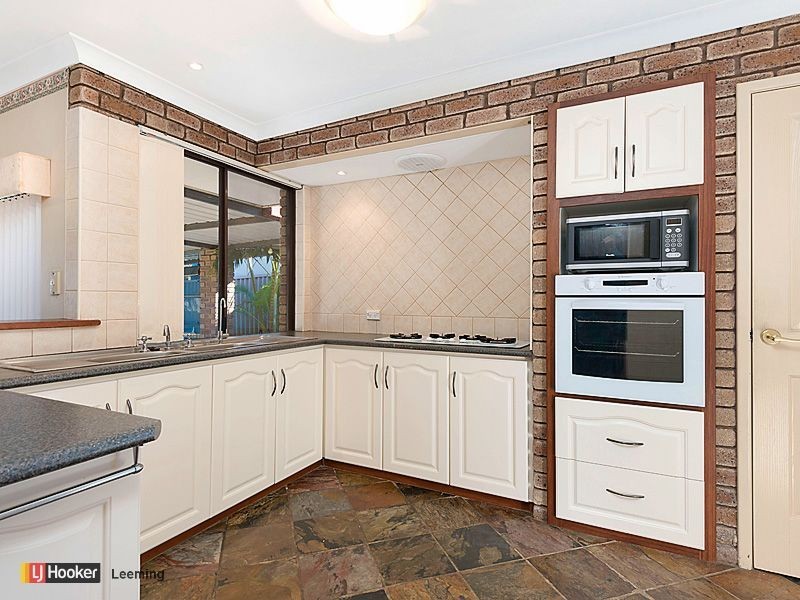 5 Calley Drive, Leeming WA 6149