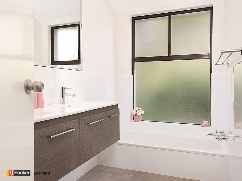 3 Rolland Court, Leeming WA 6149