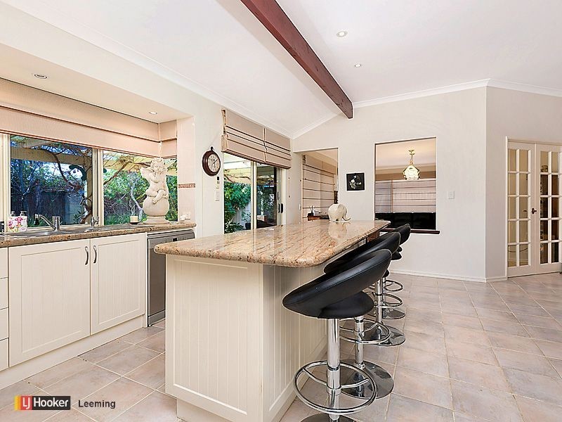 5 Coolum Mews, Jandakot WA 6164