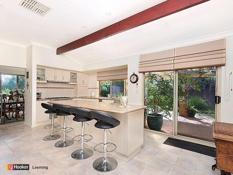 5 Coolum Mews, Jandakot WA 6164