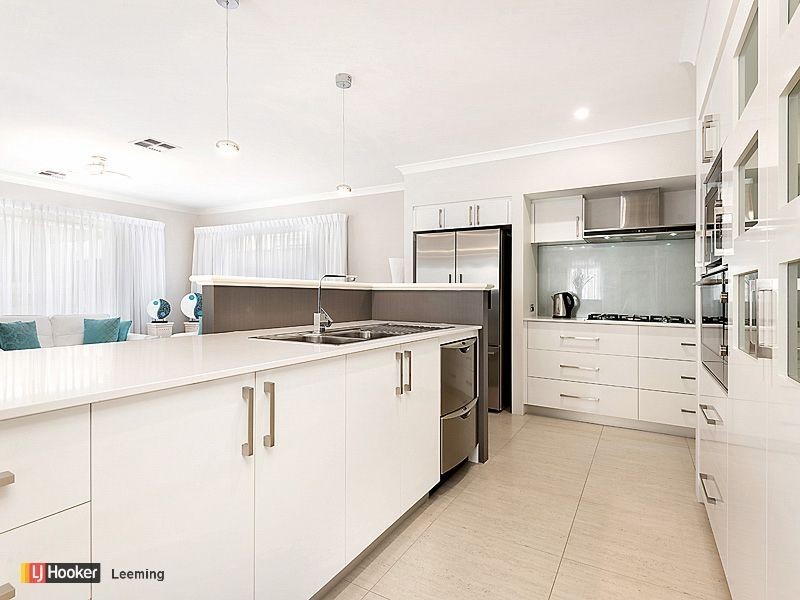 20 Delaronde Drive, Success WA 6164