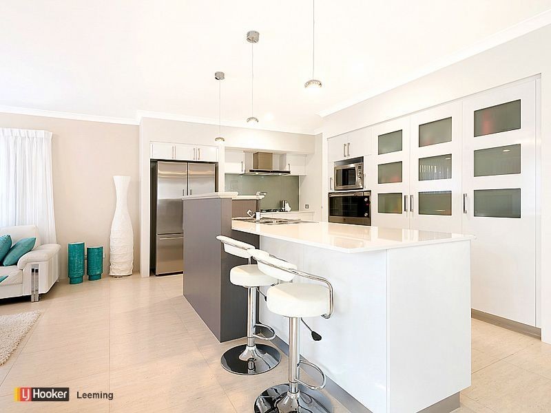 20 Delaronde Drive, Success WA 6164