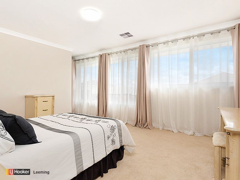 20 Delaronde Drive, Success WA 6164