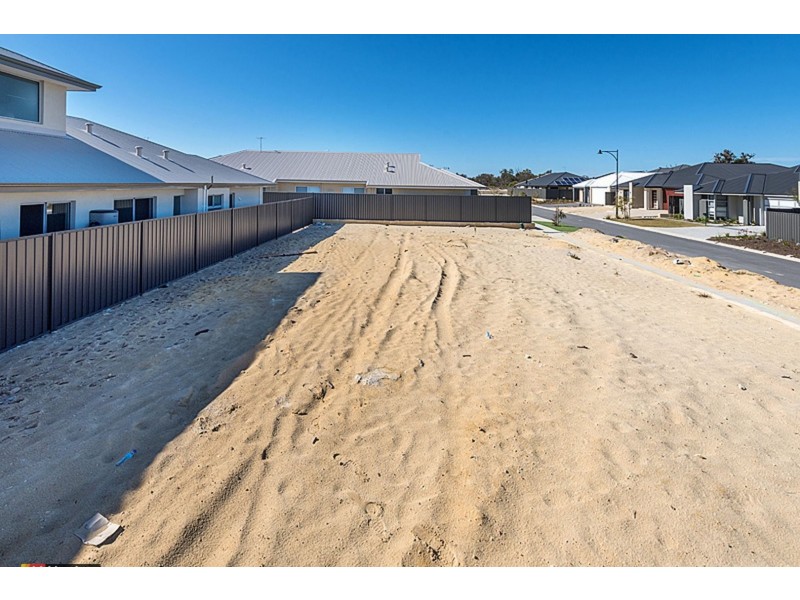 24 Clementine Boulevard, Banjup WA 6164