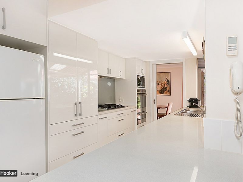 10 Sentinel Gardens, Leeming WA 6149