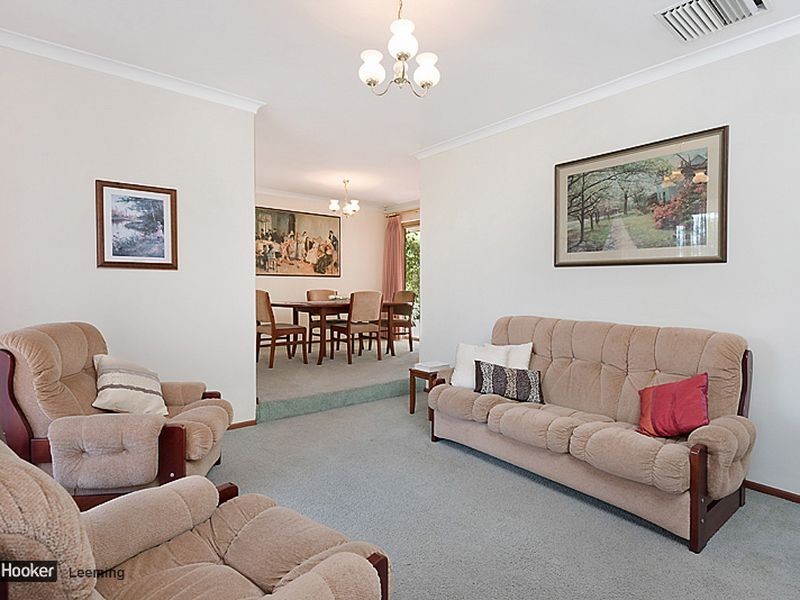 10 Sentinel Gardens, Leeming WA 6149