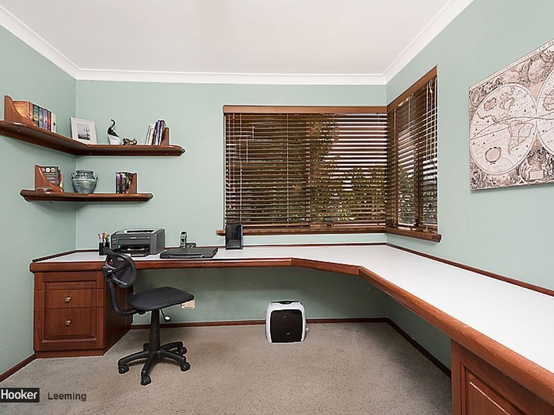 10 Sentinel Gardens, Leeming WA 6149