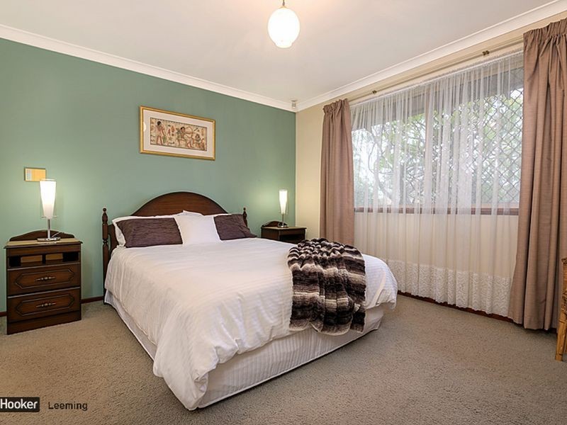 10 Sentinel Gardens, Leeming WA 6149