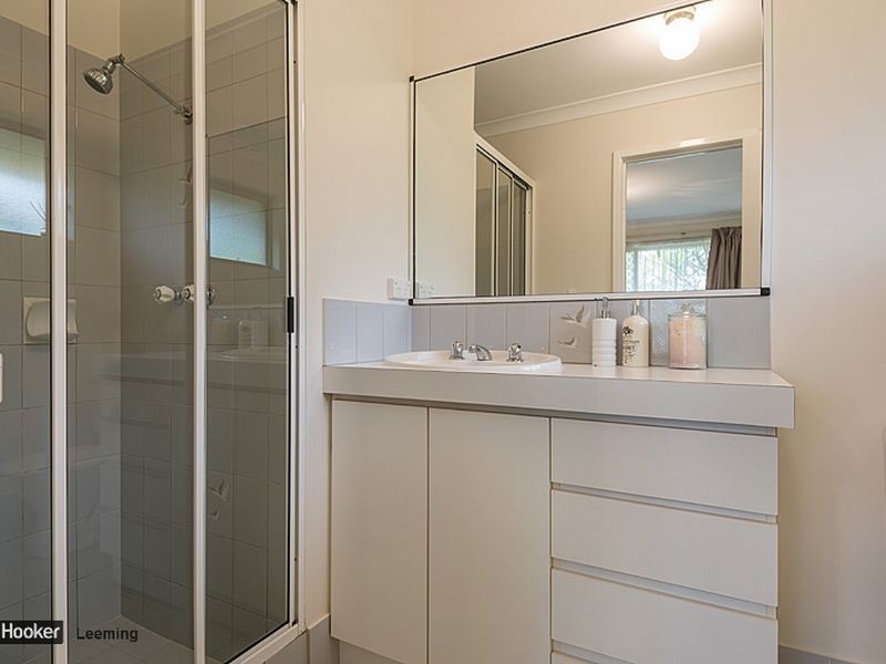 10 Sentinel Gardens, Leeming WA 6149