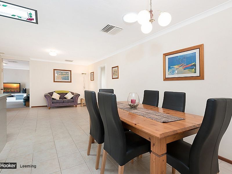 10 Sentinel Gardens, Leeming WA 6149