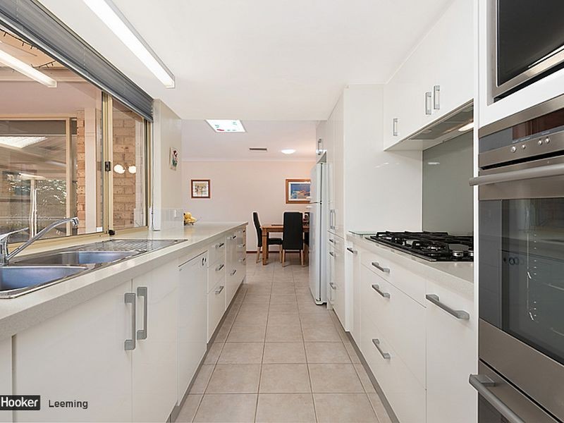 10 Sentinel Gardens, Leeming WA 6149