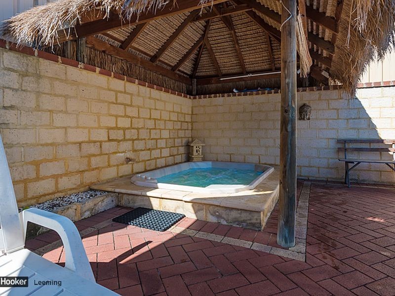 10 Sentinel Gardens, Leeming WA 6149