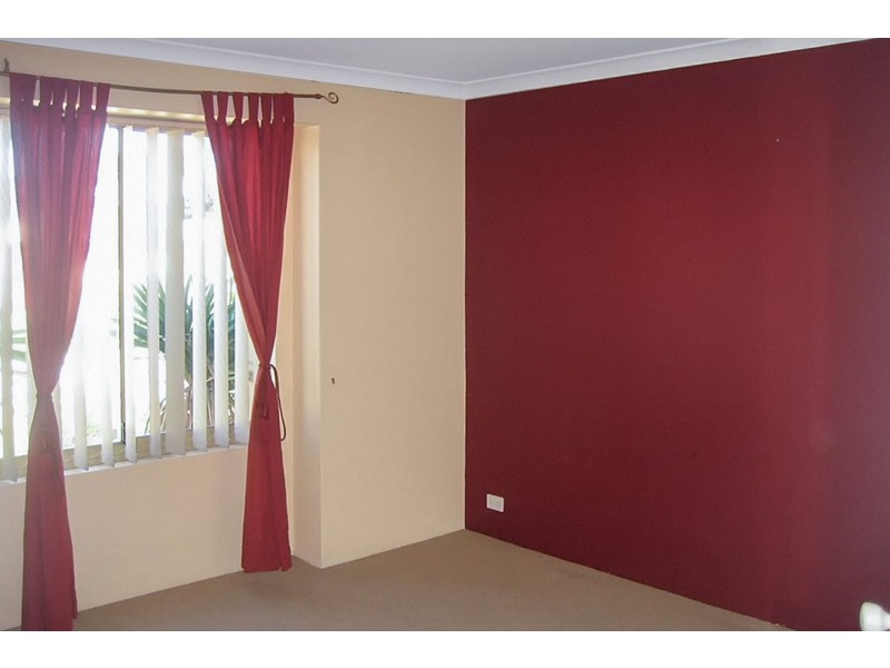 5 Hazelwood Road, Maddington WA 6109