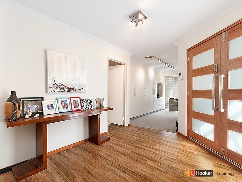 1 Treehaven Vista, Leeming WA 6149